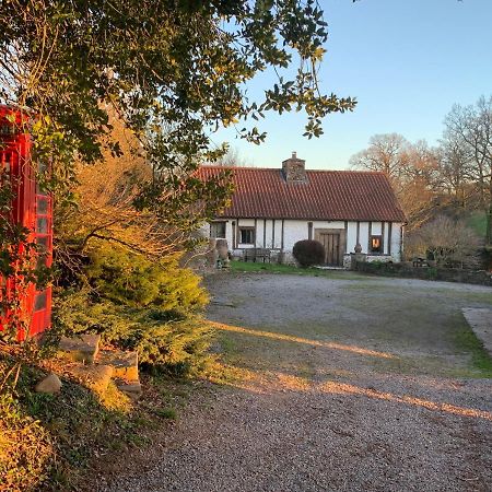Medieval Cottage In Rural Monmouthshire. Raglan Екстер'єр фото