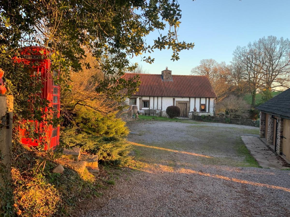 Medieval Cottage In Rural Monmouthshire. Raglan Екстер'єр фото